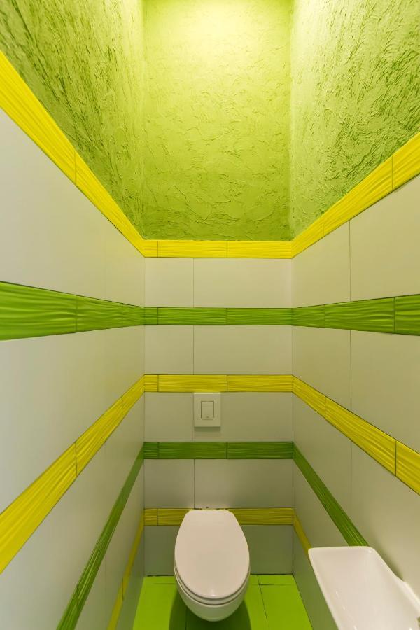 Vorobey Hostel Kiev Bagian luar foto