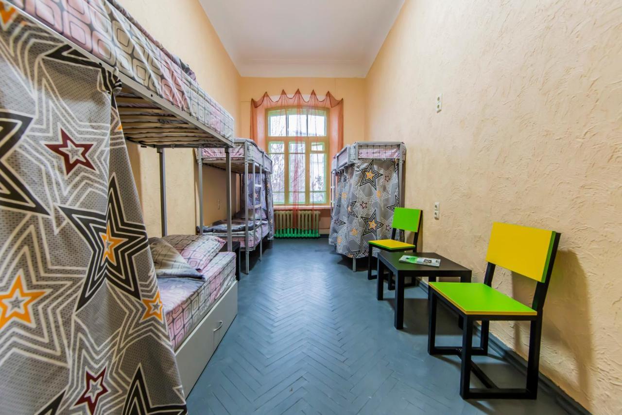 Vorobey Hostel Kiev Bagian luar foto