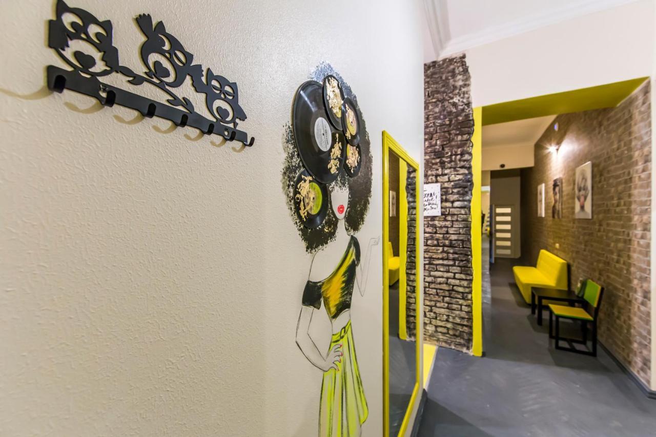 Vorobey Hostel Kiev Bagian luar foto